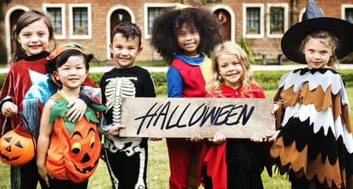 https://texaninsurance.com/wp-content/uploads/2018/12/Halloween-kids.jpg